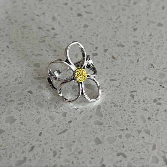 Vintage Bohemian Style Hollow Flower Open‎ Adjustable Size Ring - Picture 6 of 8